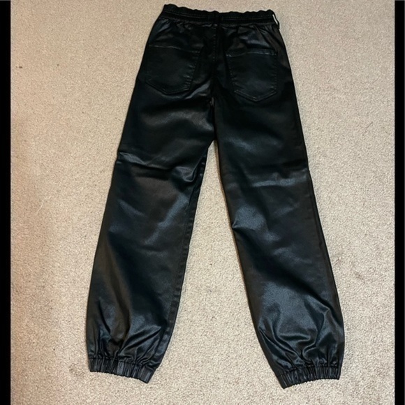 Express Black Jogger Vegan leather Super High Rise Size 2 - Picture 9 of 11